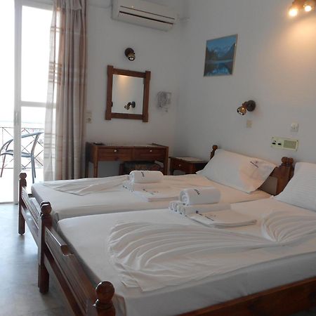 Zorbas Hotel 피타고레이오 객실 사진